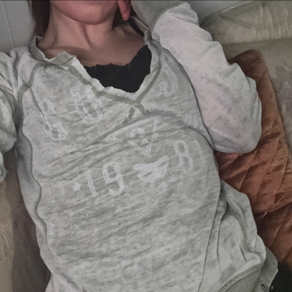 Guess Light Gray V-Neck Sweater